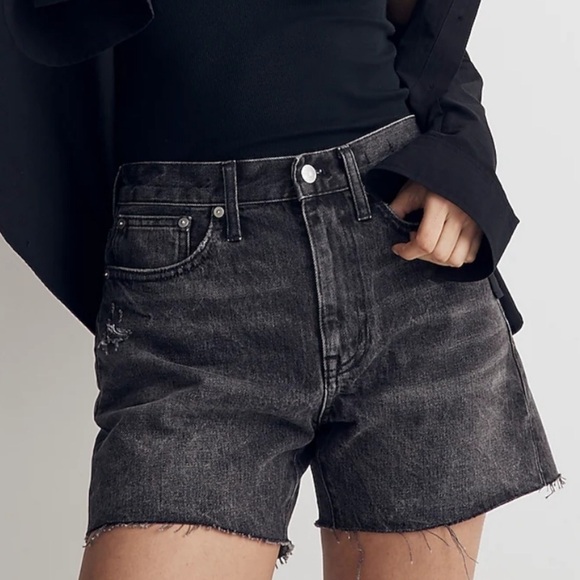 Madewell Pants - Madewell Relaxed Mid Length Shorts